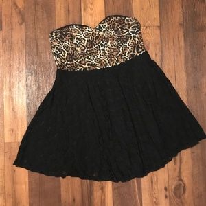 Sweetheart Strapless Lace Skater Dress